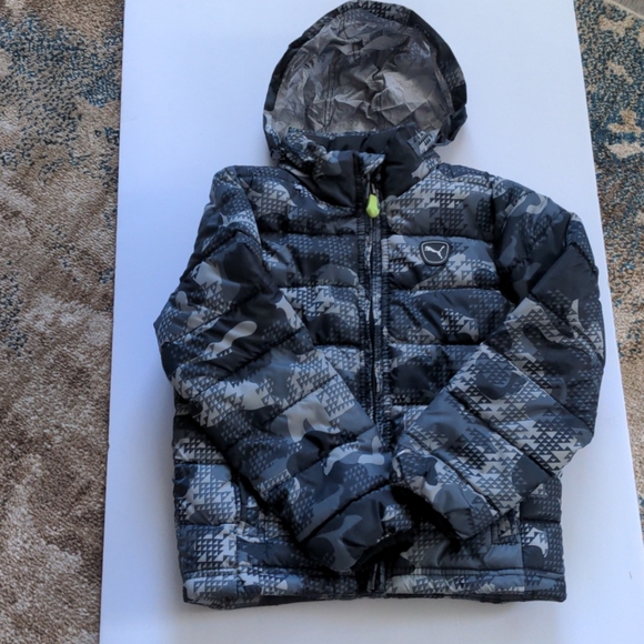 Boys snow jacket - Picture 1 of 2